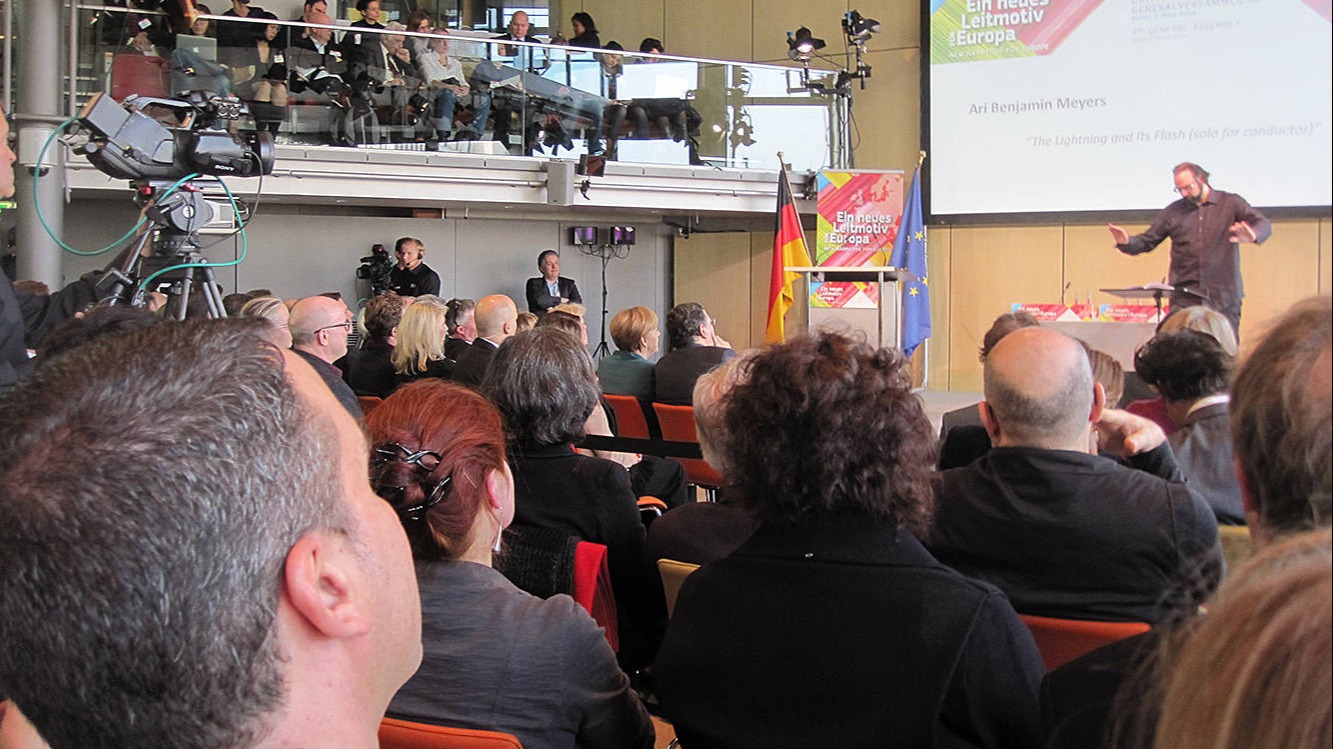 2014 | Ein neues Leitmotiv für Europa - New Narrative for Europe | Ari Benjamin Meyers präsentiert einen Auszug aus: "The Lightning and its Flash (Solo for conductor)